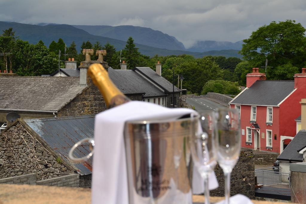 Fairhill House Hotel Clonbur Esterno foto