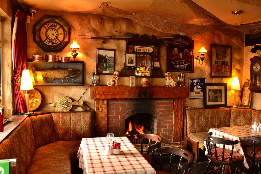 Fairhill House Hotel Clonbur Esterno foto